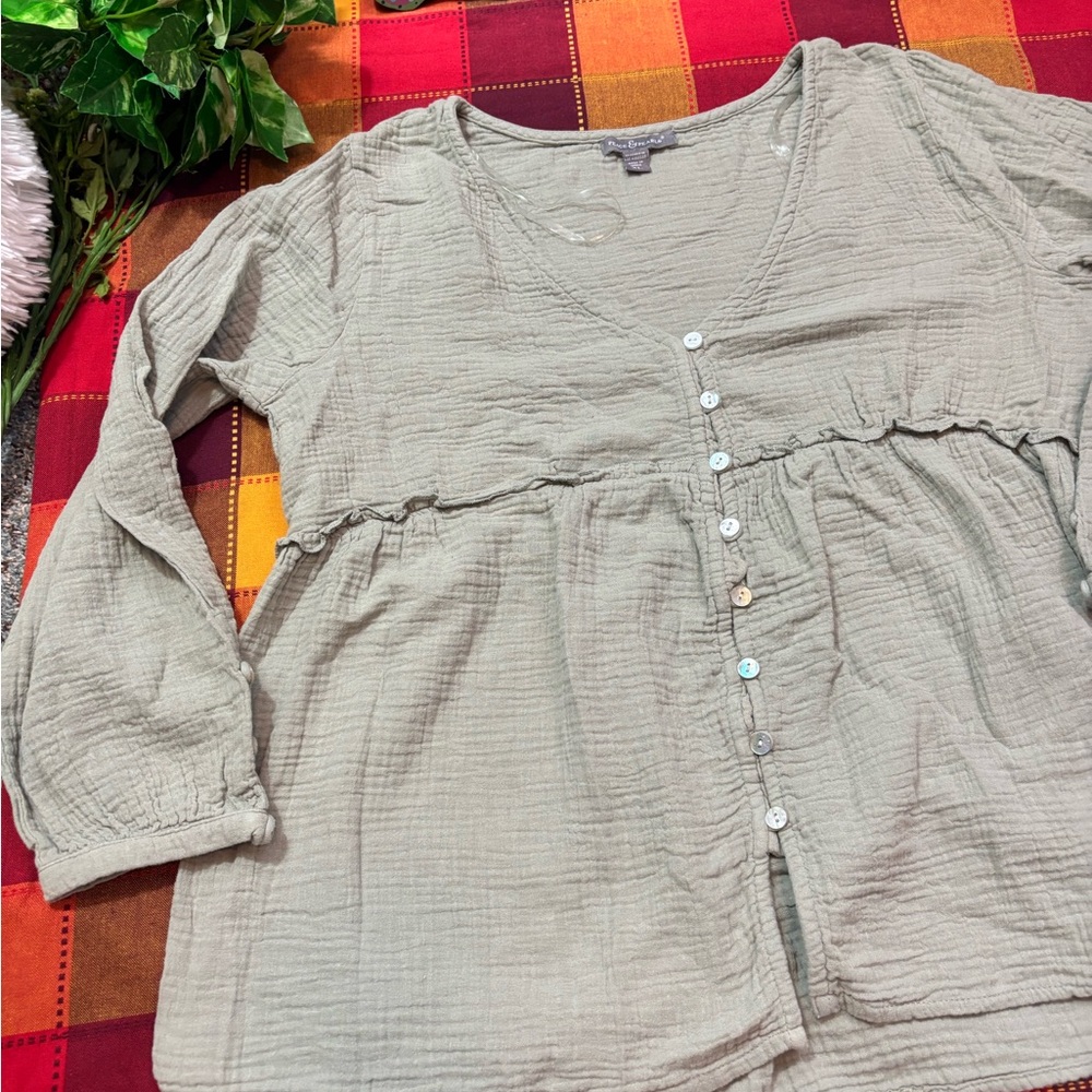 Long Sleeves Shirts - image 2